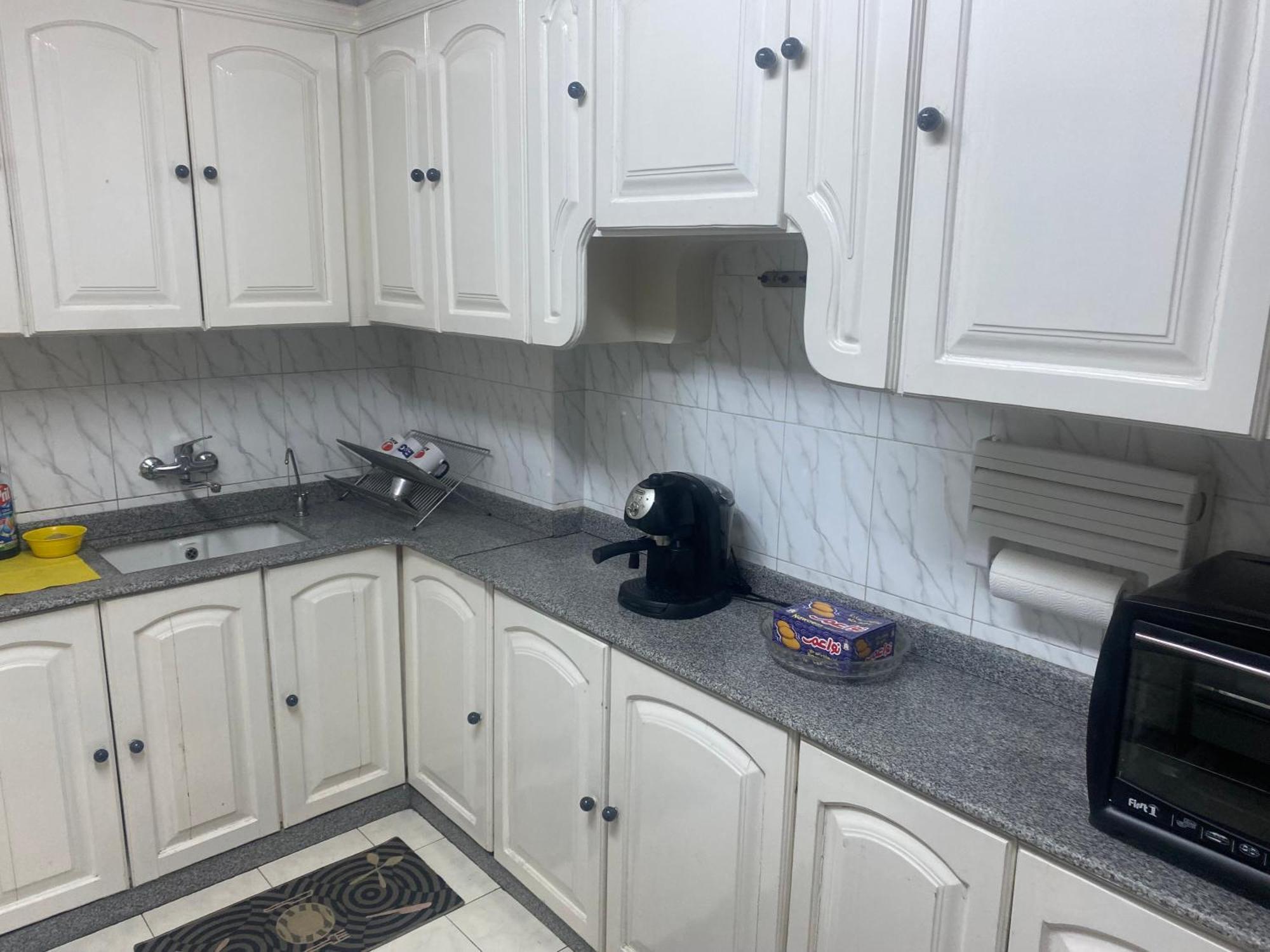 Cuzy Fully Equipped Kafrabdo - Abo Elnawatyr Apartment